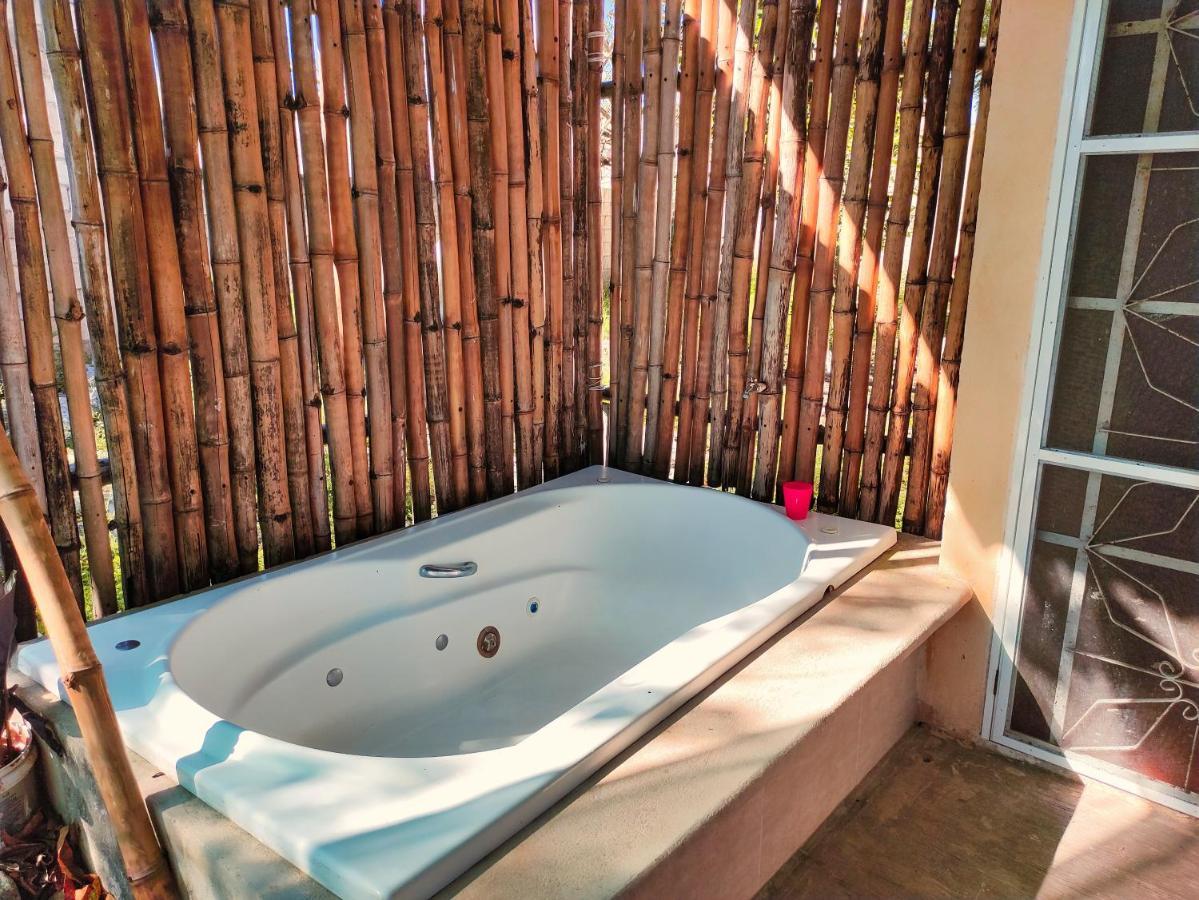 Casa Lili Luxury Valladolid "Fast Wifi, Hot Water, Kitchen & Tv" Bagian luar foto